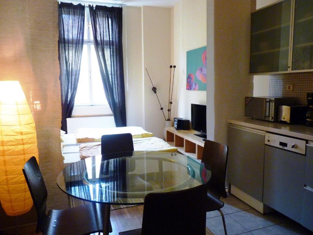 Jizera Wenceslas Square Aparthotel 3*