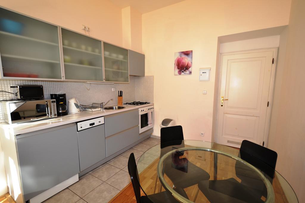 Jizera Wenceslas Square Aparthotel