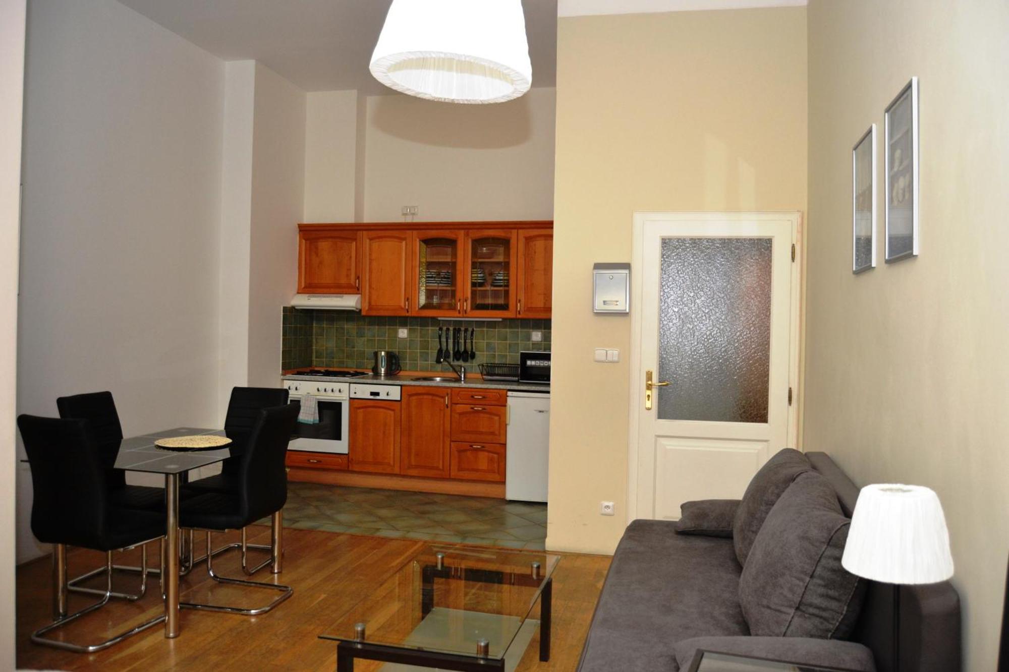 Jizera Wenceslas Square Aparthotel 3*